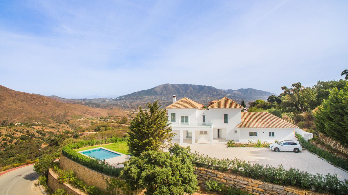 Villa for sale in Marbella