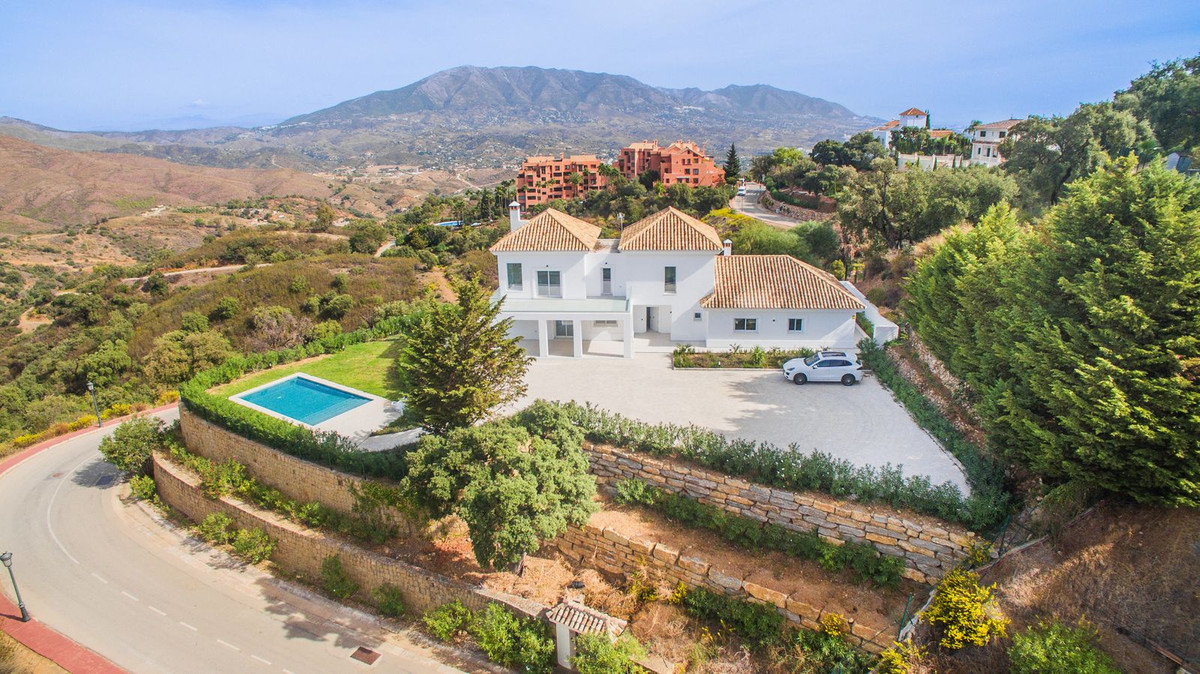 Villa for sale in Marbella