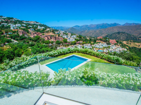 Villa for sale in Marbella