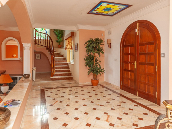 Villa for sale in Marbella