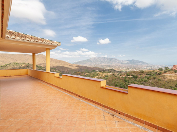Villa for sale in Marbella