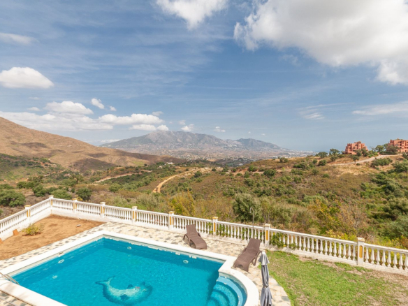 Villa for sale in Marbella