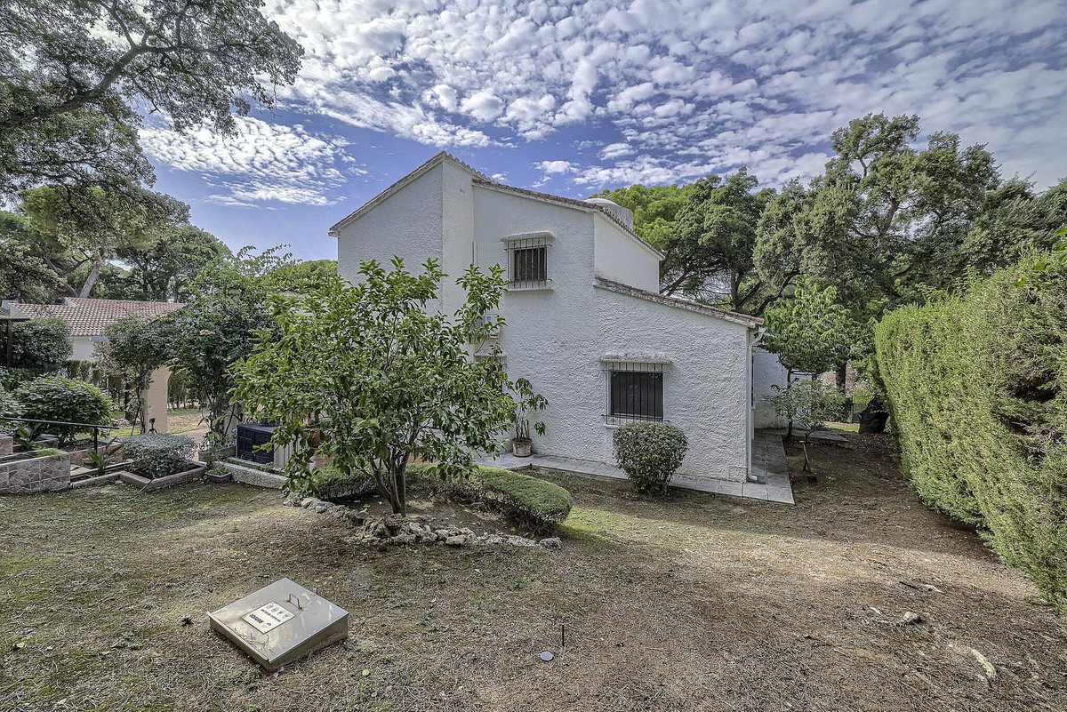 Villa for sale in Marbella