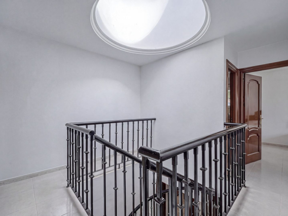 Villa for sale in Marbella