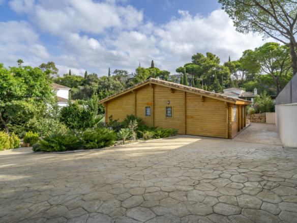 Villa for sale in Marbella