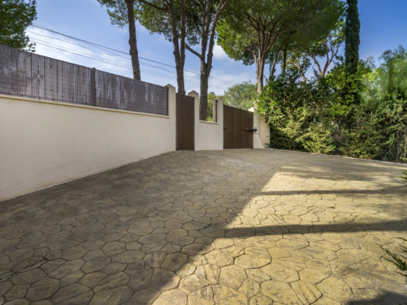 Villa for sale in Marbella