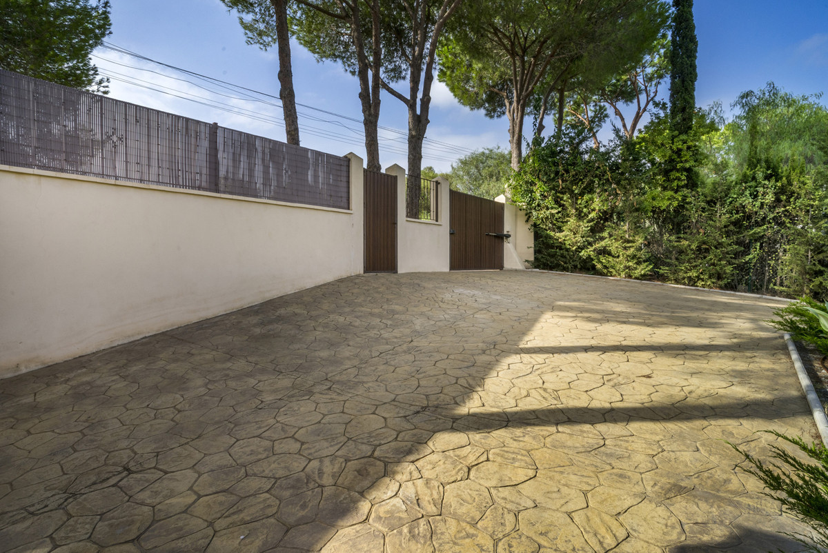 Villa for sale in Marbella