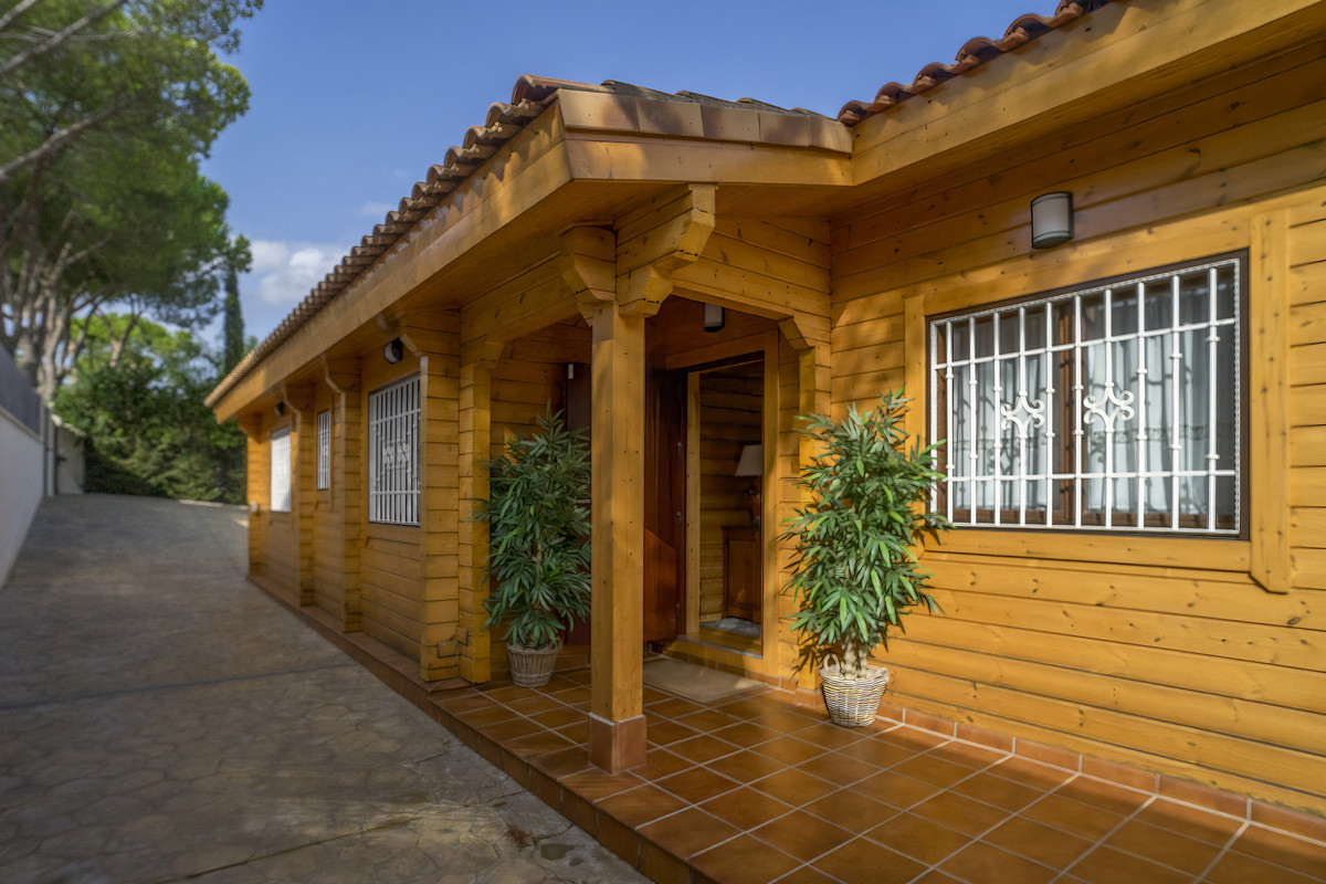Villa for sale in Marbella