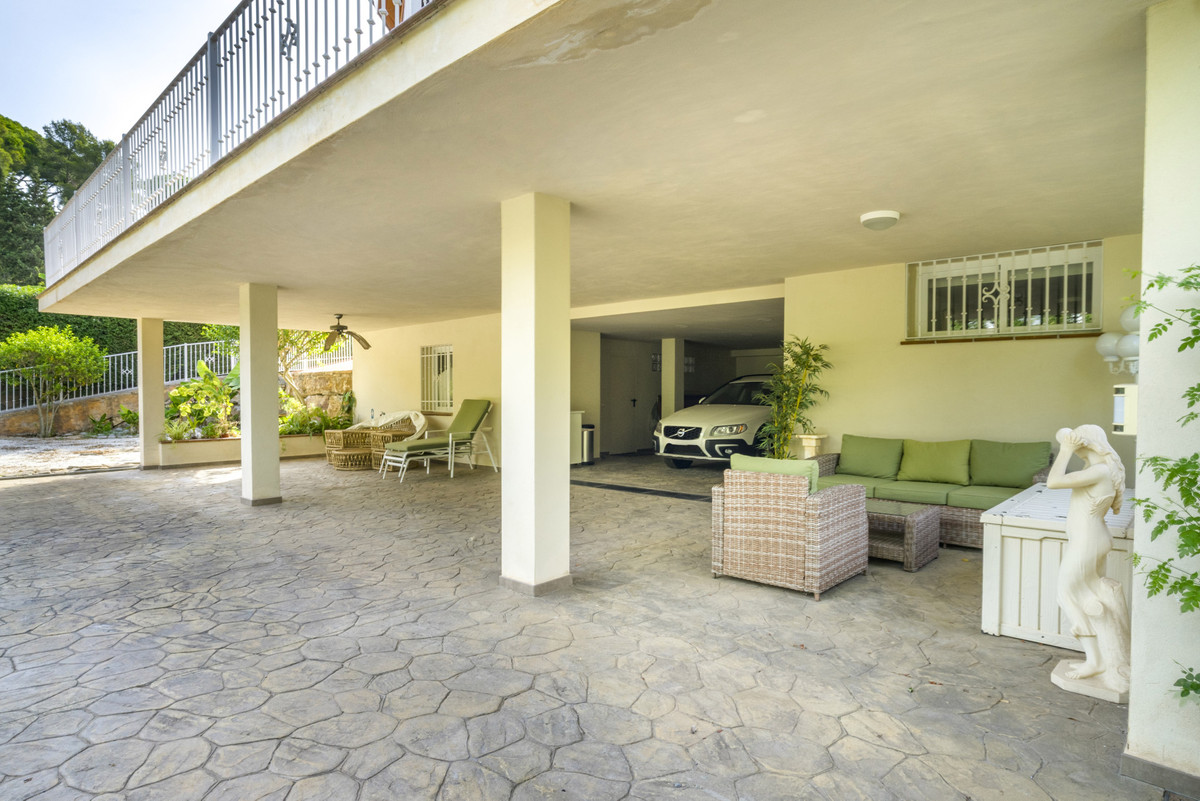 Villa for sale in Marbella