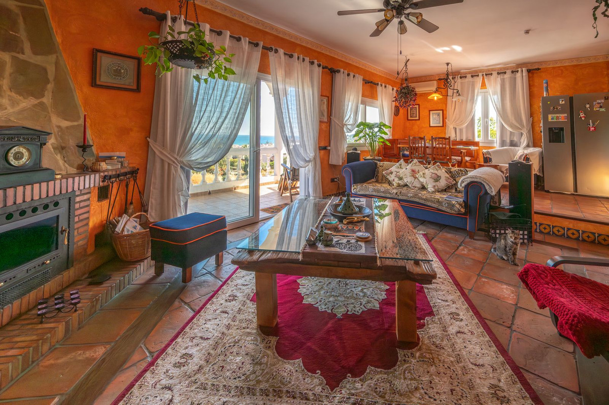 Villa for sale in Mijas