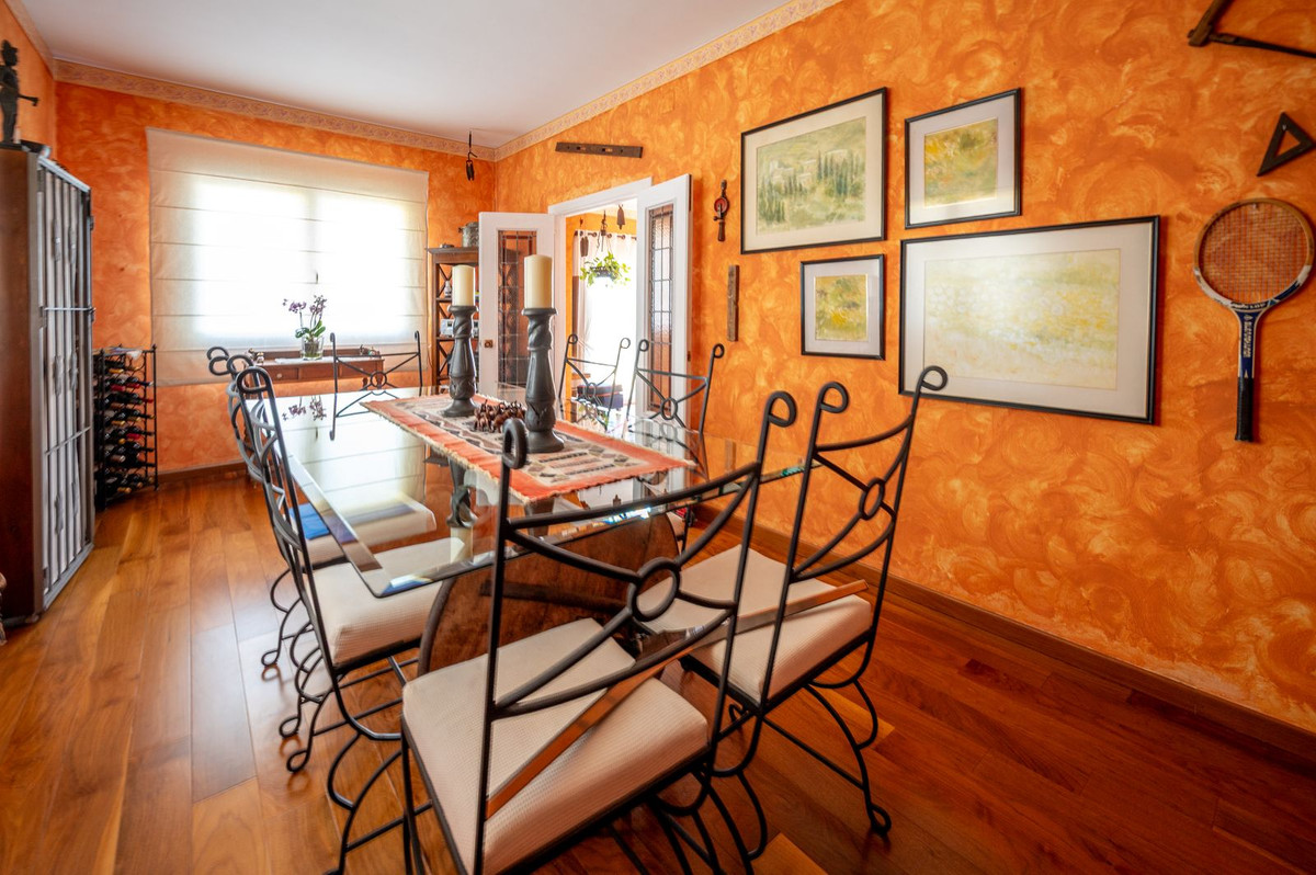 Villa for sale in Mijas