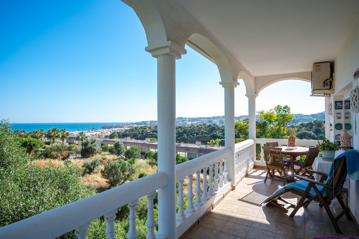 Villa for sale in Mijas