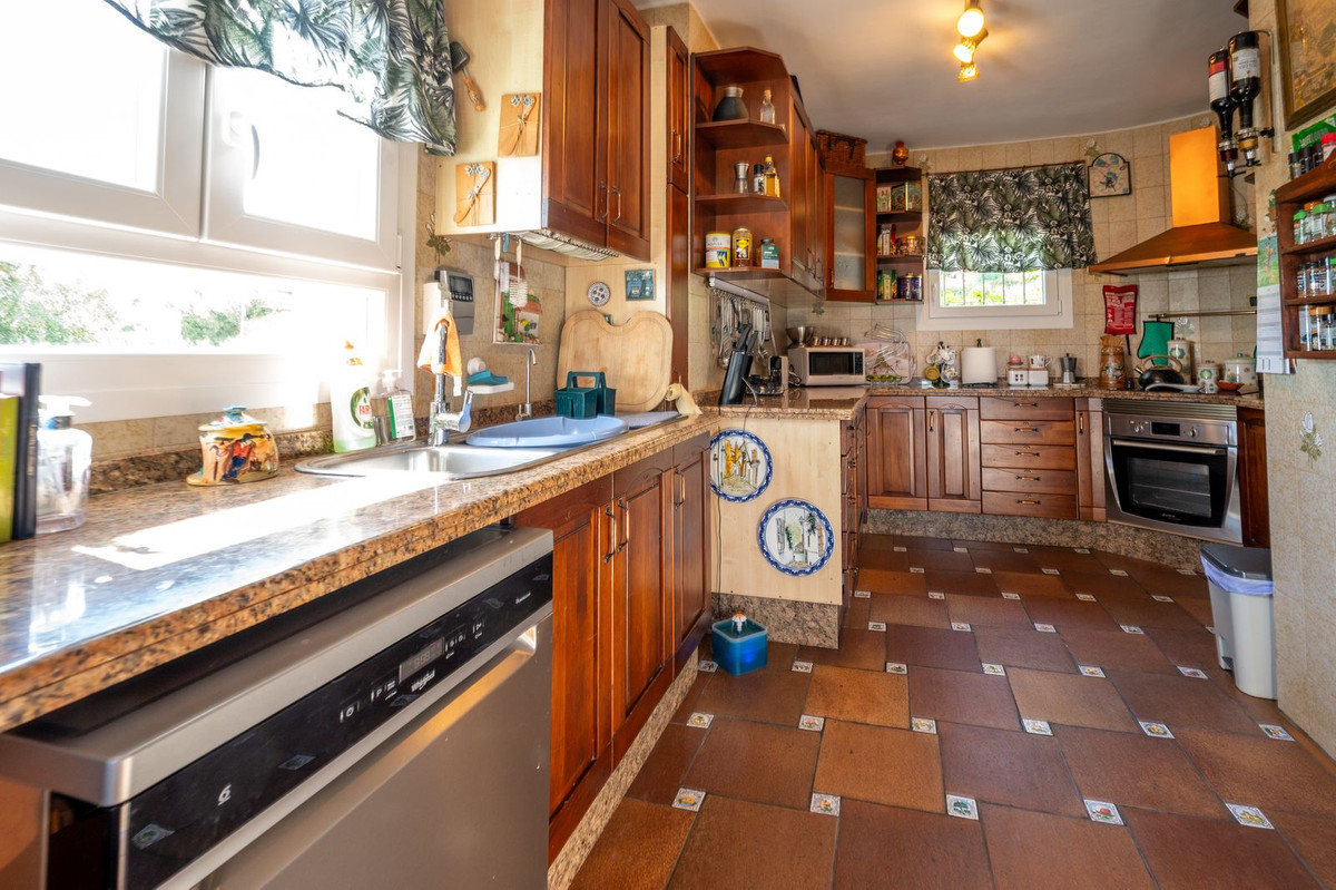 Villa for sale in Mijas