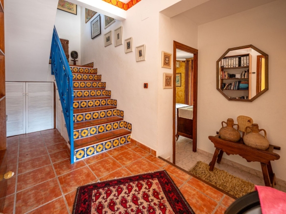 Villa for sale in Mijas