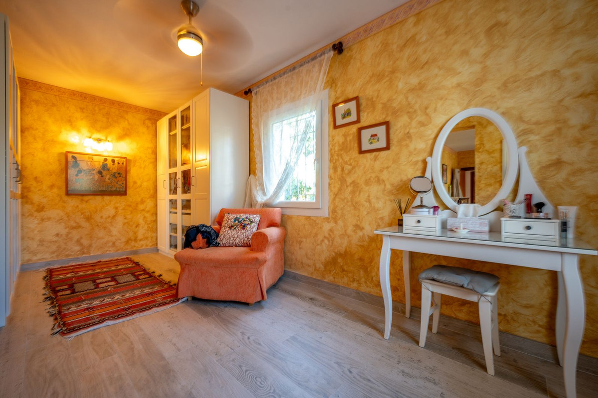Villa for sale in Mijas