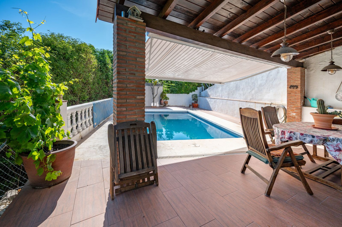 Villa for sale in Mijas