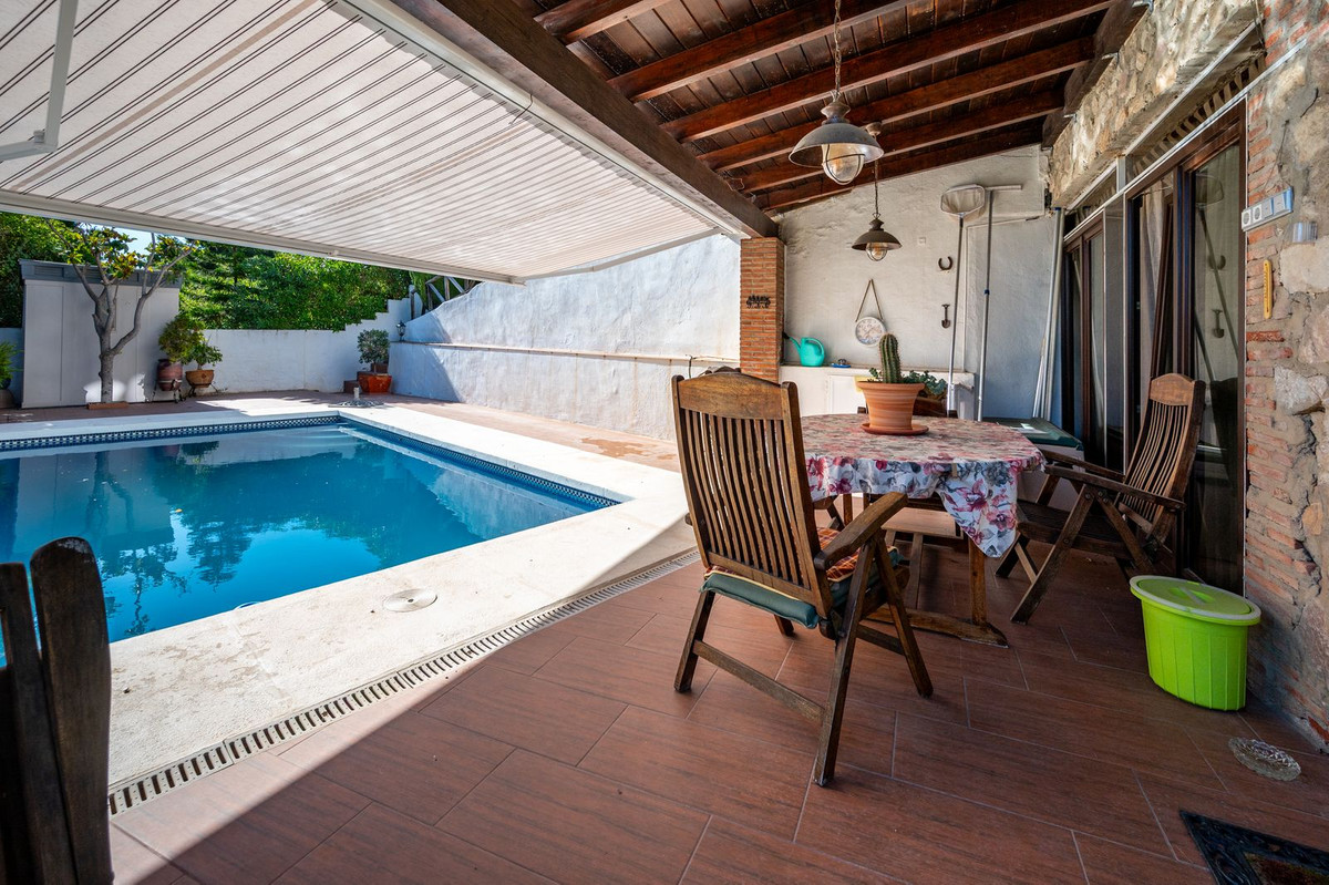 Villa for sale in Mijas