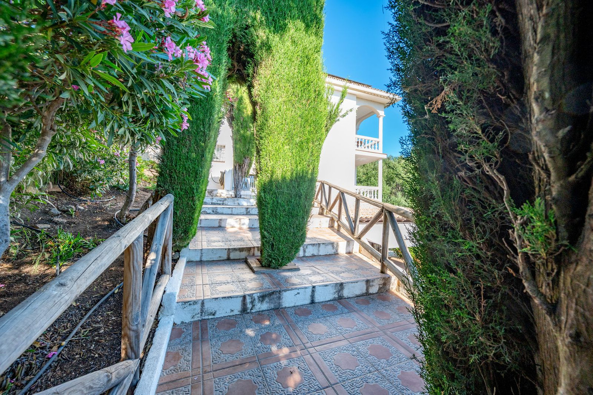Villa for sale in Mijas