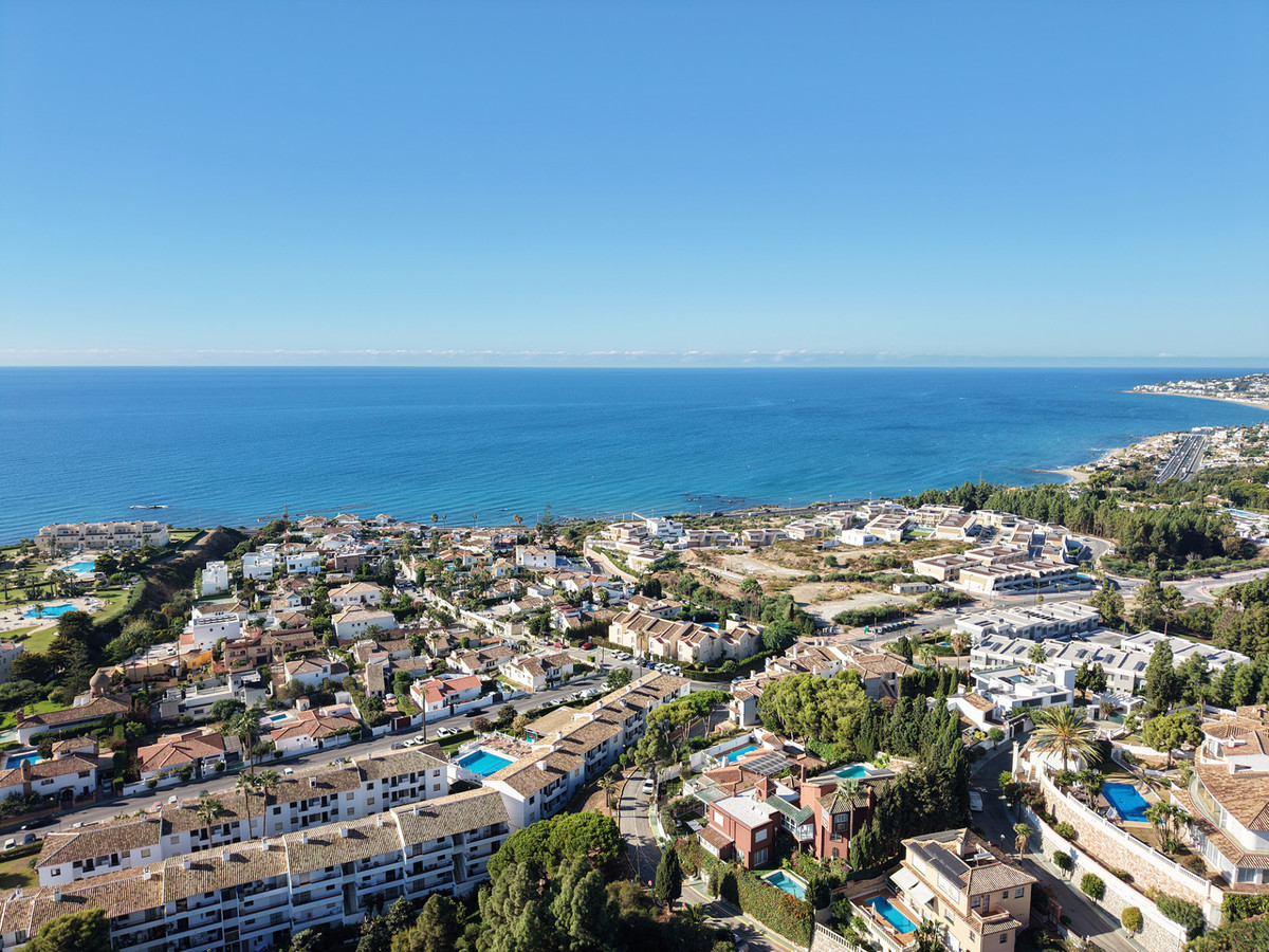 Villa for sale in Mijas