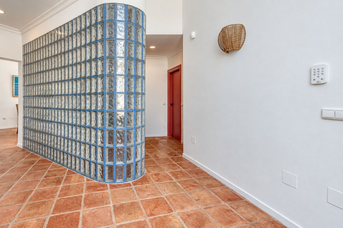 Villa for sale in Mijas