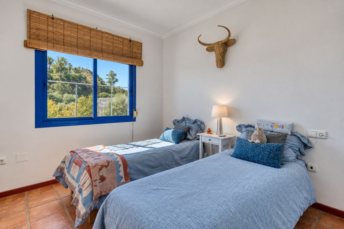 Villa for sale in Mijas