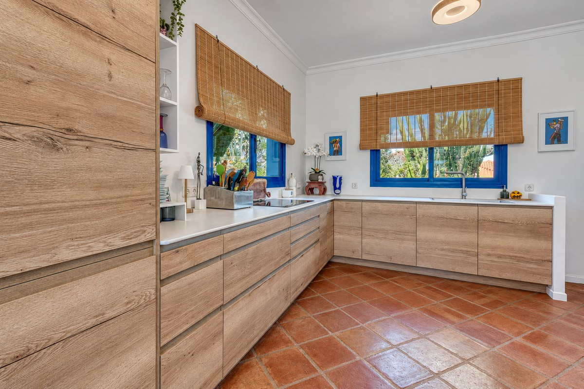 Villa for sale in Mijas