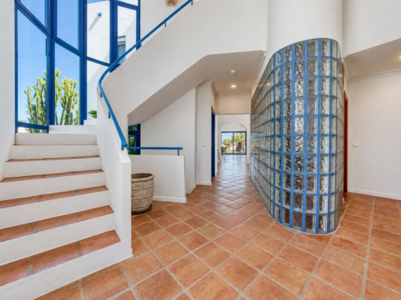 Villa for sale in Mijas