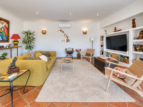 Villa for sale in Mijas