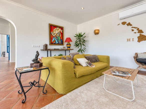 Villa for sale in Mijas