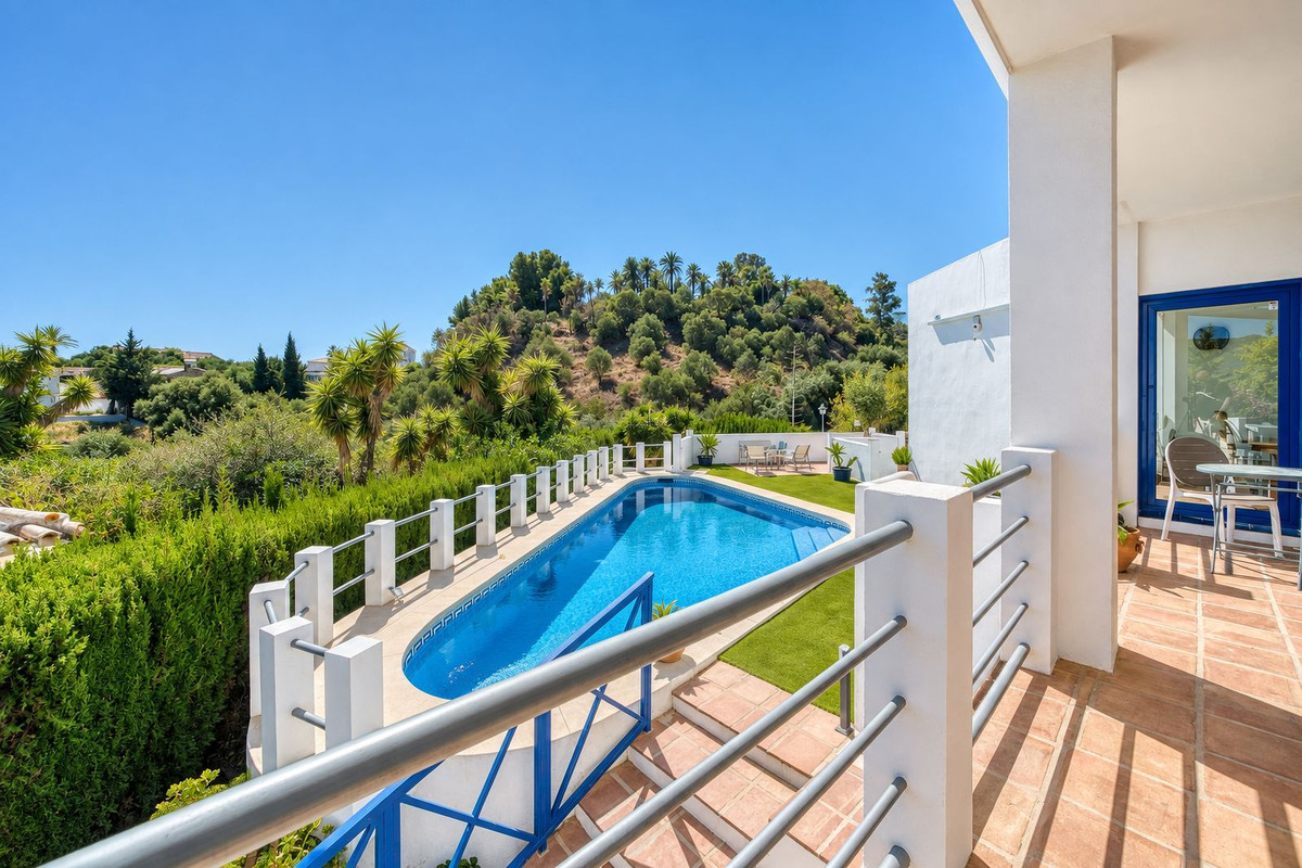 Villa for sale in Mijas