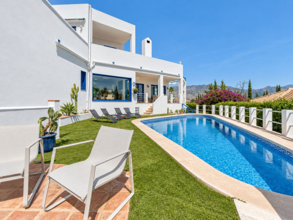 Villa for sale in Mijas