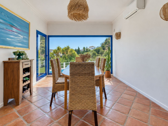 Villa for sale in Mijas