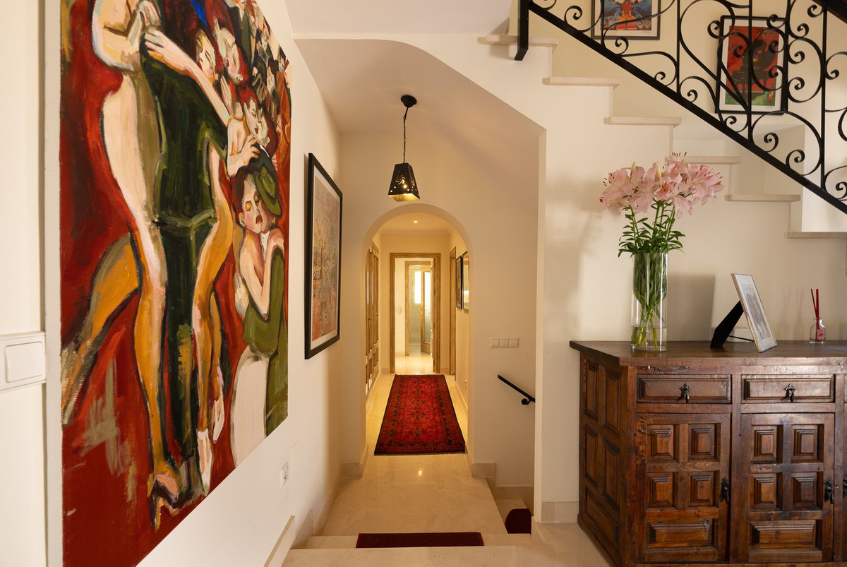 Villa for sale in Mijas