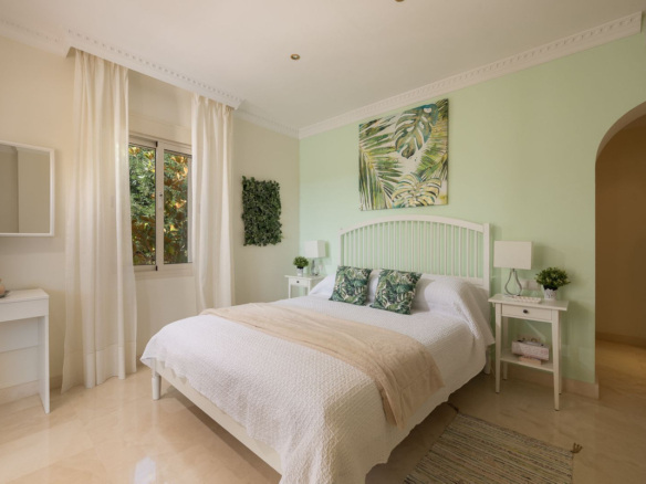 Villa for sale in Mijas