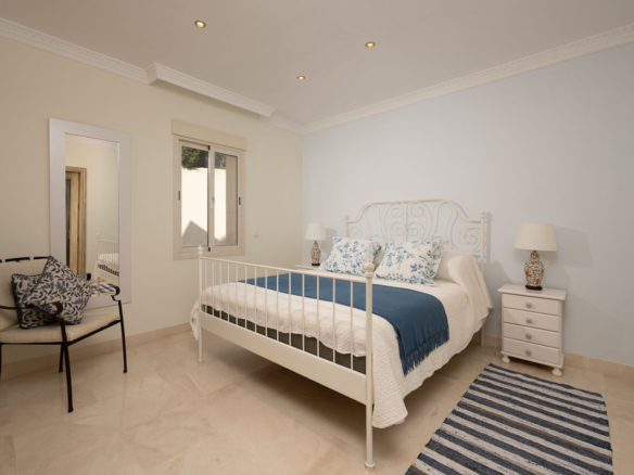 Villa for sale in Mijas