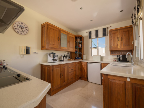 Villa for sale in Mijas