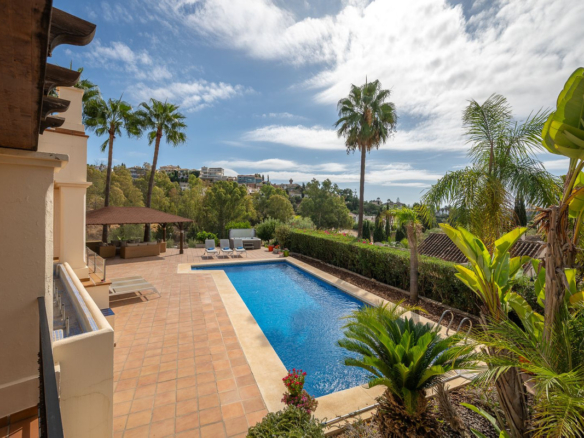 Villa for sale in Mijas