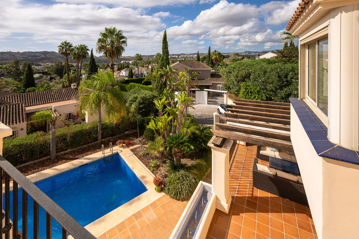 Villa for sale in Mijas