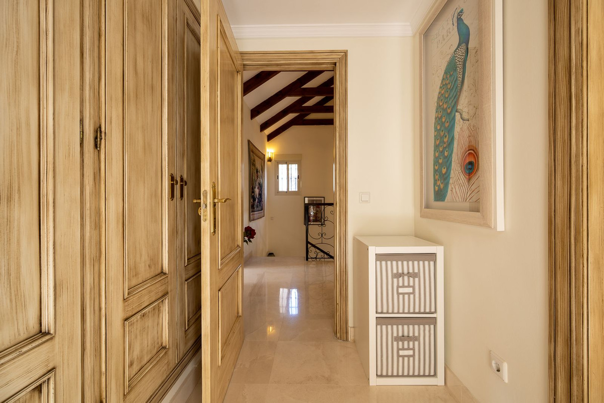 Villa for sale in Mijas