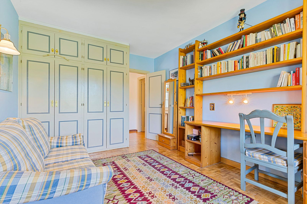 Villa for sale in Mijas