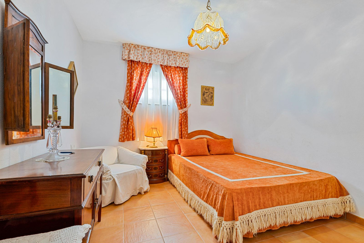 Villa for sale in Mijas