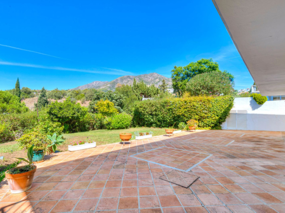 Villa for sale in Mijas