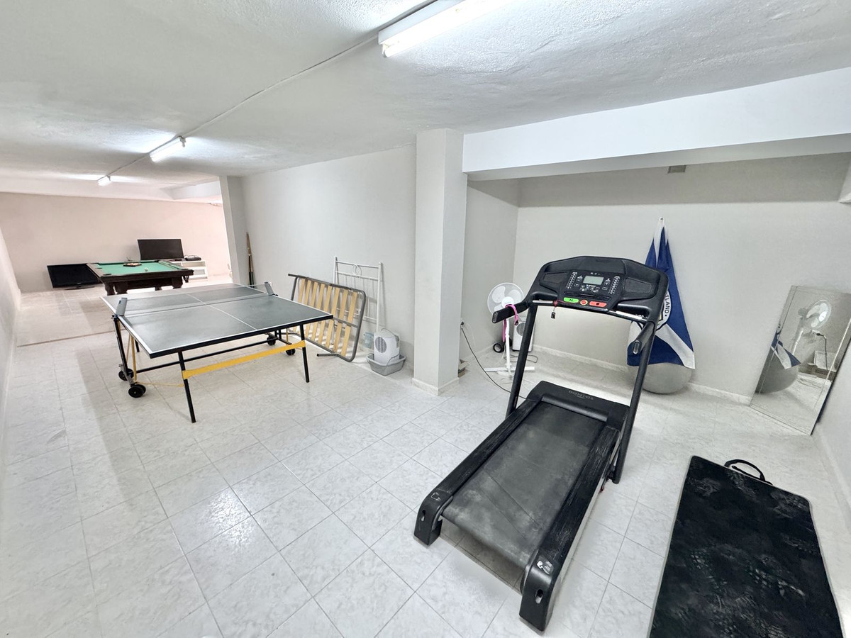 Villa for sale in Mijas