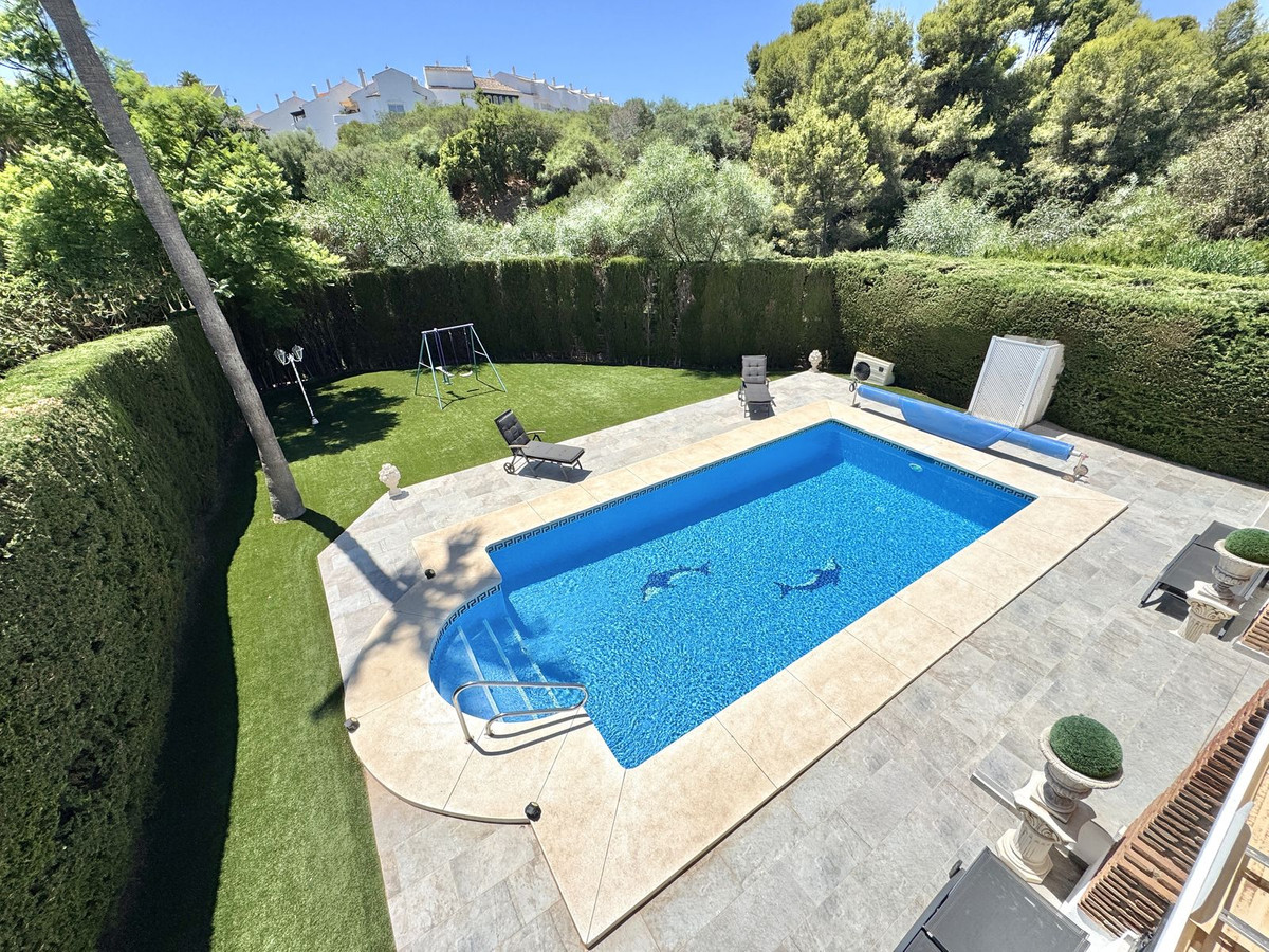 Villa for sale in Mijas