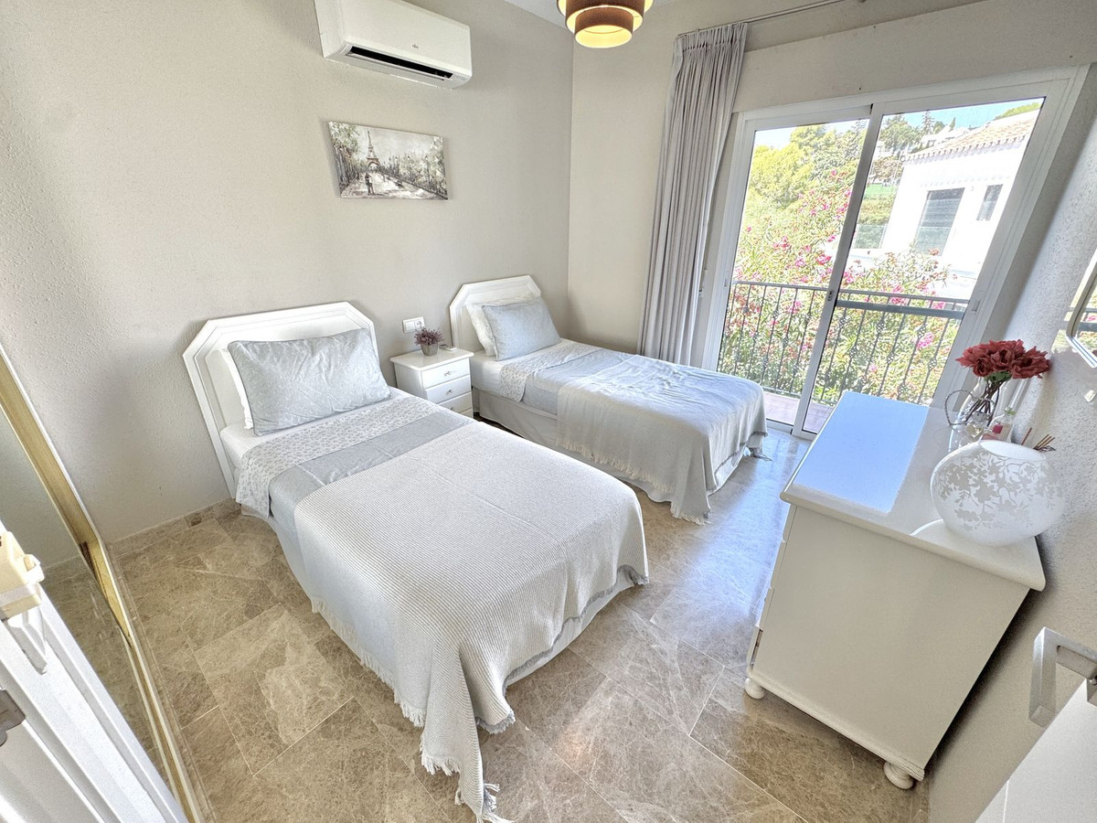 Villa for sale in Mijas
