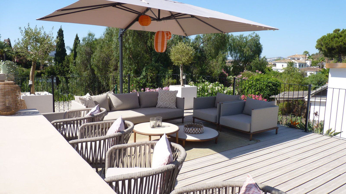 Villa for sale in Mijas
