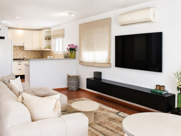 Villa for sale in Mijas