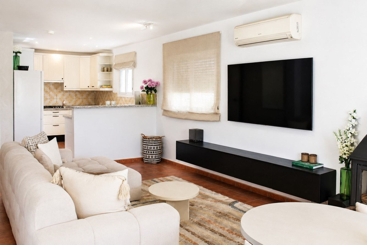 Villa for sale in Mijas