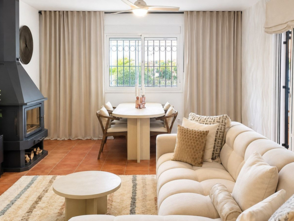 Villa for sale in Mijas