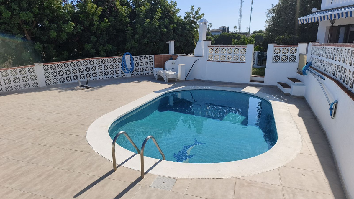 Villa for sale in Mijas